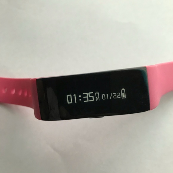 Fitbit - Picture 2 of 5